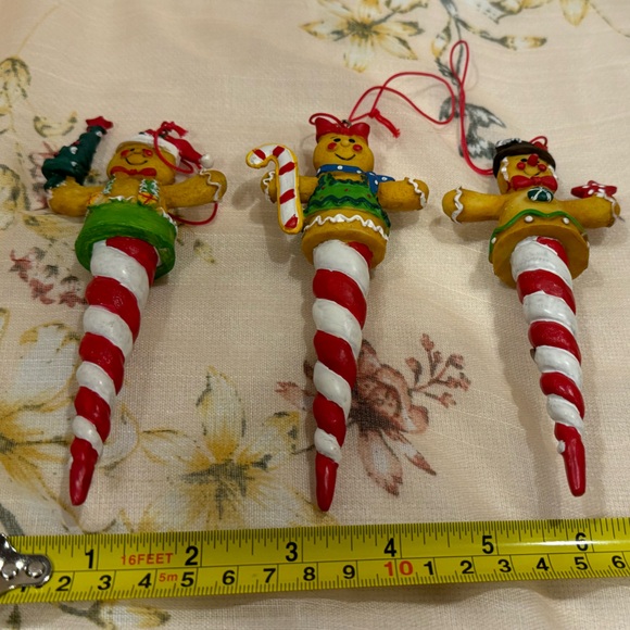 3 Adorable Gingerbread Themed Christmas Ornaments Red & White Icicles - Picture 10 of 10